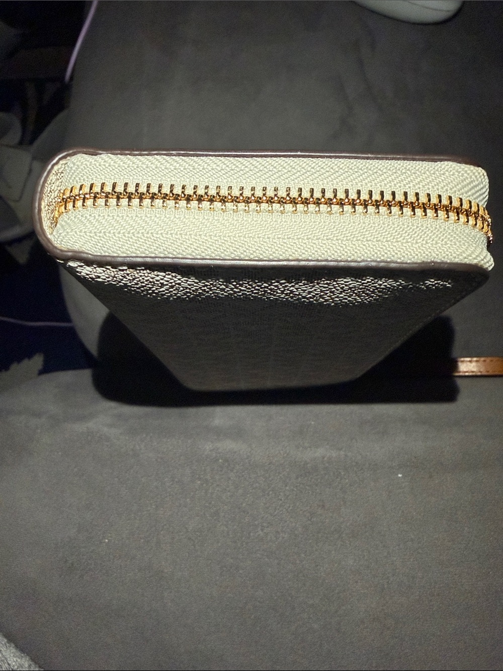 Michael Kors Signature Wristlet Wallet in Vanilla/Tan - Picture 15 of 16